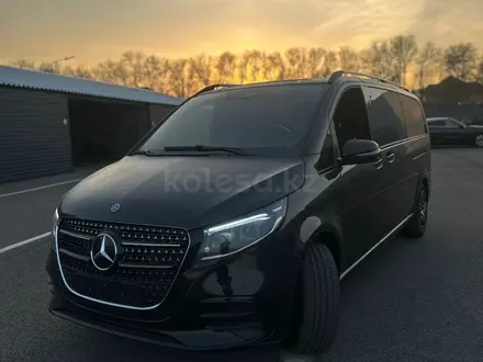 Mercedes-Benz V 300 Exclusive 2025 года за 73 000 000 тг. в Костанай – фото 5