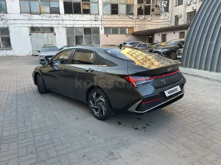 Hyundai Elantra 2024 года за 9 000 000 тг. в Уральск – фото 3