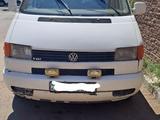 Volkswagen Transporter 2002 года за 4 000 000 тг. в Астана – фото 2