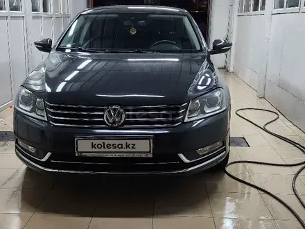 Volkswagen Passat 2014 года за 6 000 000 тг. в Алматы