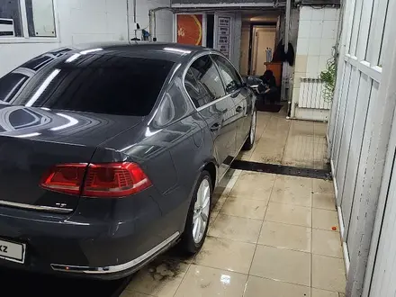 Volkswagen Passat 2014 года за 6 000 000 тг. в Алматы – фото 3