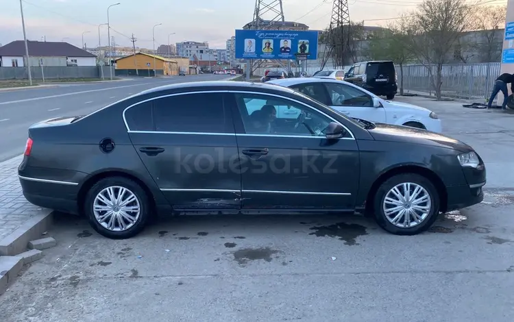 Volkswagen Passat 2006 года за 3 000 000 тг. в Атырау