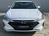 Hyundai Elantra 2019 года за 8 590 000 тг. в Атырау – фото 2