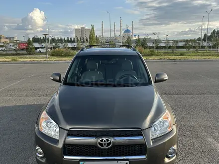 Toyota RAV4 2012 года за 8 200 000 тг. в Астана