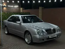 Mercedes-Benz E-Class, 2001