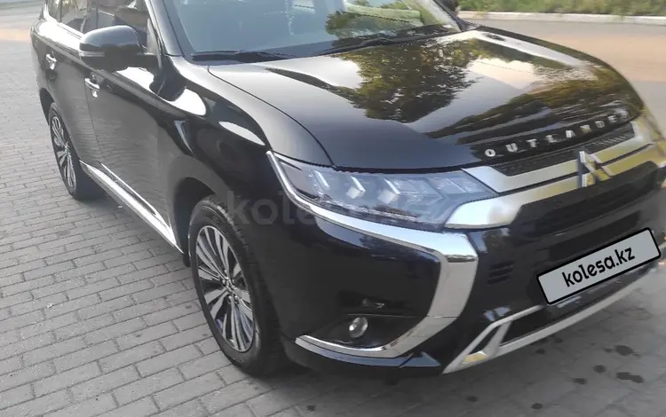 Mitsubishi Outlander 2022 годаүшін14 300 000 тг. в Усть-Каменогорск