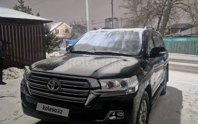 Toyota Land Cruiser 2018 года за 37 000 000 тг. в Астана