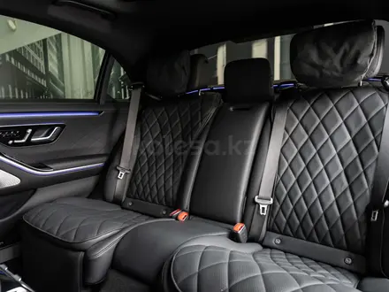 Mercedes-Benz S 580 4MATIC 2025 года за 116 898 000 тг. в Алматы – фото 10