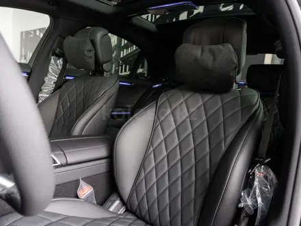 Mercedes-Benz S 580 4MATIC 2025 года за 116 898 000 тг. в Алматы – фото 8
