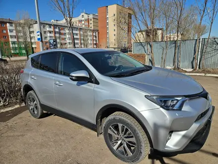 Toyota RAV4 2016 года за 9 500 000 тг. в Астана – фото 3