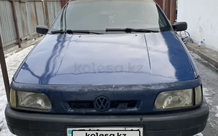 Volkswagen Passat 1990 года за 1 100 000 тг. в Семей