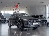Audi Q5 45 TFSI Quattro 2023 года за 26 990 000 тг. в Алматы