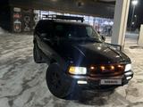 GMC Jimmy 1996 годаfor6 000 000 тг. в Караганда