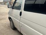 Volkswagen Transporter 1996 года за 1 800 000 тг. в Шымкент – фото 4