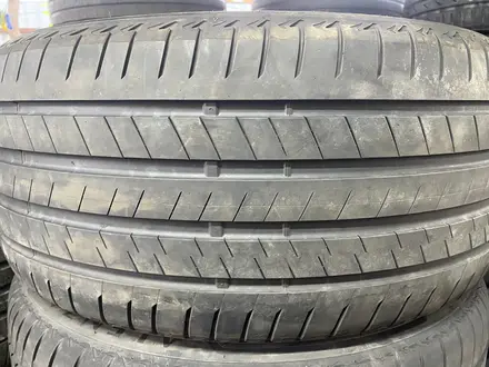 Пара летние шины 275/40/20 275/40R20 Bridgestoone Alenza. за 70 000 тг. в Алматы – фото 2