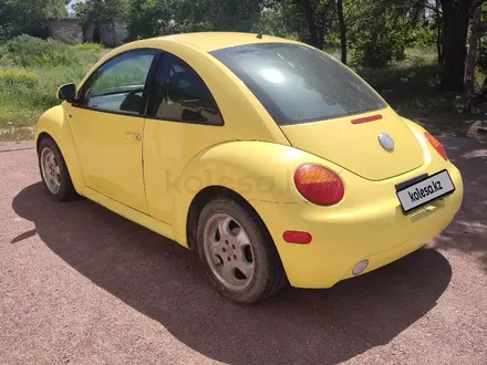 Volkswagen Beetle 2000 года за 2 000 000 тг. в Жанаарка – фото 5