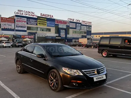 Volkswagen Passat CC 2009 года за 3 200 000 тг. в Алматы – фото 2