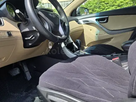 Hyundai Elantra 2013 года за 4 990 000 тг. в Актау – фото 3