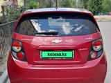 Chevrolet Aveo 2013 года за 4 000 000 тг. в Актобе – фото 3