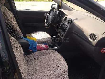 Ford Focus 2005 года за 2 500 000 тг. в Уральск – фото 2