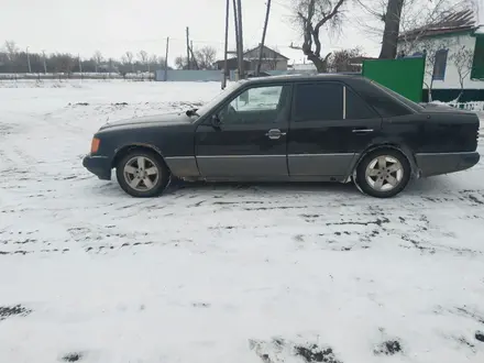 Mercedes-Benz E 300 1993 года за 950 000 тг. в Астана – фото 3