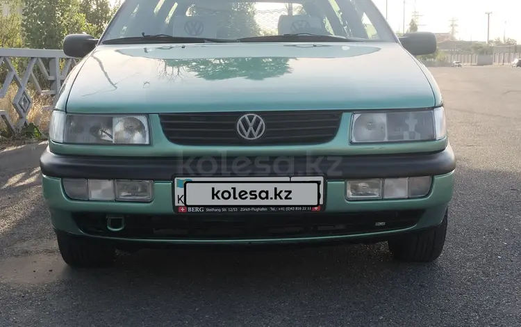 Volkswagen Passat 1995 годаүшін2 300 000 тг. в Шымкент
