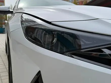 Hyundai Elantra 2024 года за 8 850 000 тг. в Актобе – фото 19