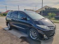 Toyota Estima 2010 года за 7 500 000 тг. в Уральск