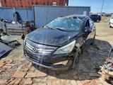 Hyundai Accent 2015 года за 10 000 тг. в Атырау – фото 2