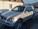 Mercedes-Benz ML 500 2002 годаfor3 000 000 тг. в Айтеке би – фото 4