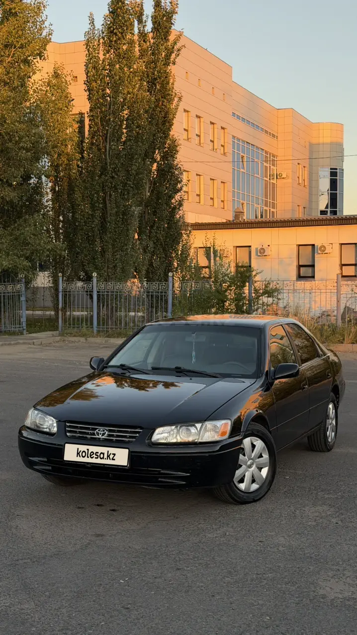 Toyota Camry, 1999