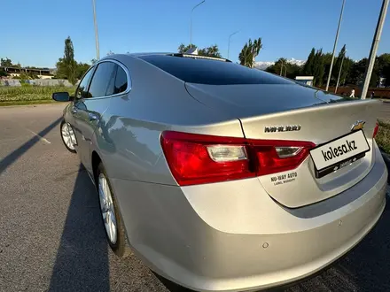 Chevrolet Malibu 2017 года за 7 000 000 тг. в Алматы – фото 16