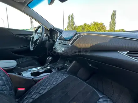 Chevrolet Malibu 2017 года за 7 000 000 тг. в Алматы – фото 21