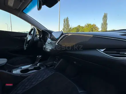 Chevrolet Malibu 2017 года за 7 000 000 тг. в Алматы – фото 22