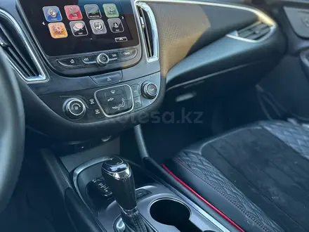 Chevrolet Malibu 2017 года за 7 000 000 тг. в Алматы – фото 27