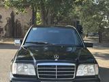 Mercedes-Benz E 220 1993 года за 1 800 000 тг. в Тараз – фото 5