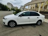 Skoda Rapid 2015 года за 5 100 000 тг. в Уральск – фото 4