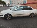 Volkswagen Passat 1998 годаүшін1 822 029 тг. в Актобе – фото 2