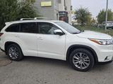 Toyota Highlander 2014 года за 14 000 000 тг. в Астана – фото 2