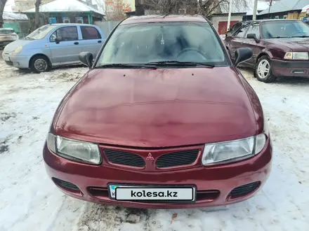 Mitsubishi Carisma 1998 года за 1 400 000 тг. в Костанай – фото 2