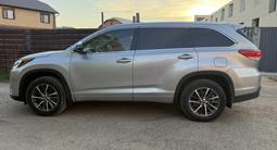 Toyota Highlander 2017 года за 14 300 000 тг. в Уральск – фото 4