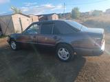 Mercedes-Benz E 200 1994 годаүшін2 100 000 тг. в Щучинск – фото 5