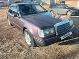 Mercedes-Benz E 200 1994 годаүшін2 100 000 тг. в Щучинск – фото 3