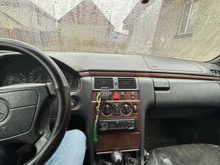 Mercedes-Benz E 230 1996 года за 1 300 000 тг. в Алматы – фото 14