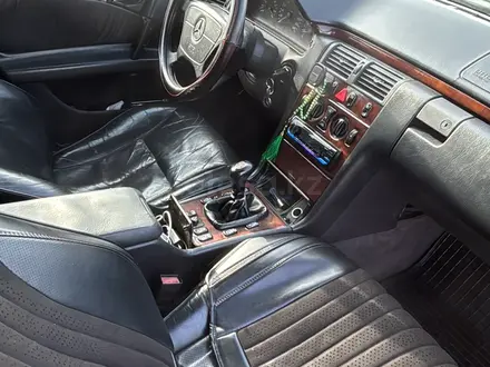 Mercedes-Benz E 230 1996 года за 1 300 000 тг. в Алматы – фото 6