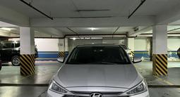 Hyundai Elantra 2019 годаfor7 600 000 тг. в Алматы – фото 4