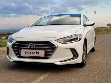 Hyundai Elantra 2018 года за 5 900 000 тг. в Атырау