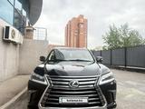 Lexus LX 570 2017 года за 33 500 000 тг. в Астана