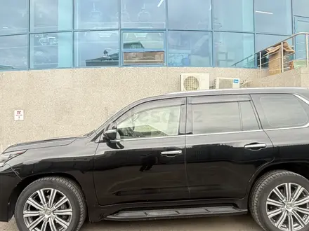 Lexus LX 570 2017 года за 33 500 000 тг. в Астана – фото 4