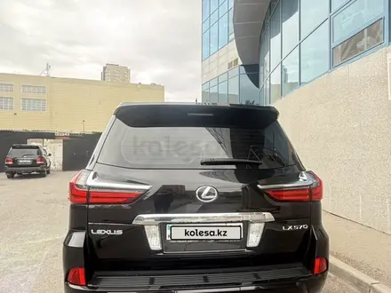 Lexus LX 570 2017 года за 33 500 000 тг. в Астана – фото 5
